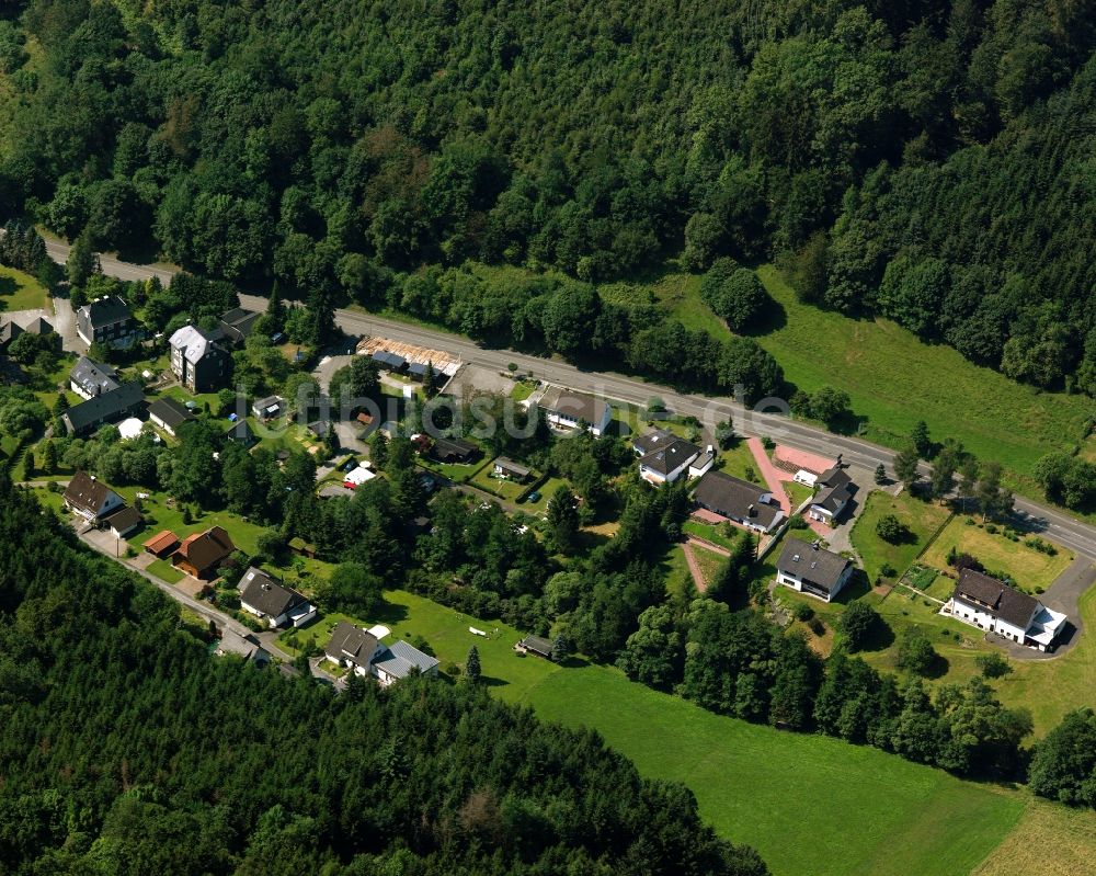 Luftaufnahme Bad Laasphe - Siedlungsgebiet an der Wasserstraße in Bad Laasphe im Bundesland Nordrhein-Westfalen, Deutschland