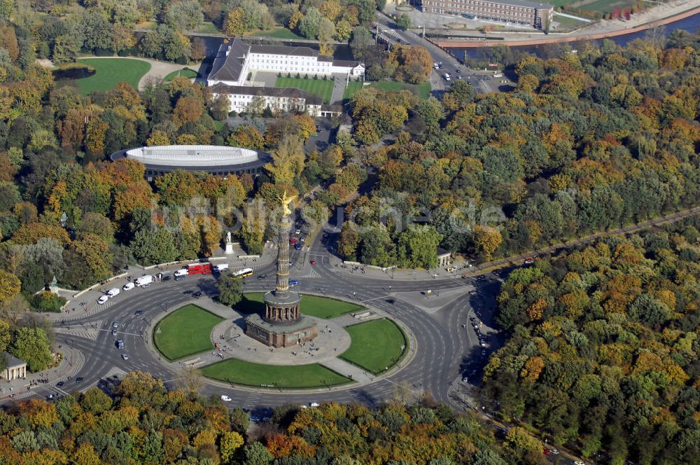 Luftaufnahme Berlin - Siegessäule am Großen Stern, Bundespräsidialamt, Schloss Bellevue im Tiergarten Berlin