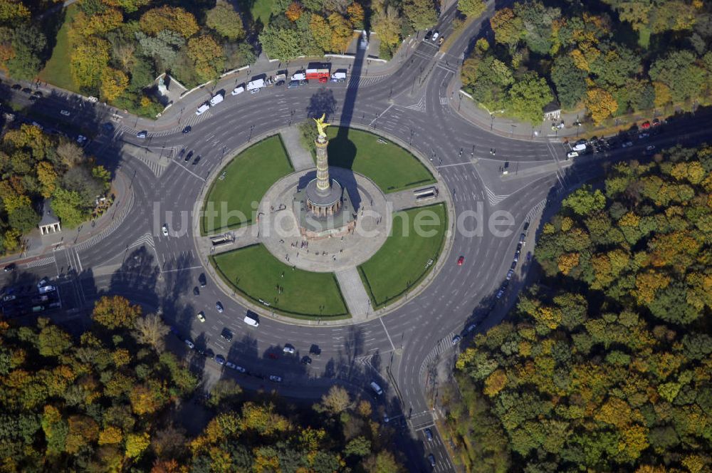 Luftbild Berlin - Siegessäule am Großen Stern im Tiergarten Berlin