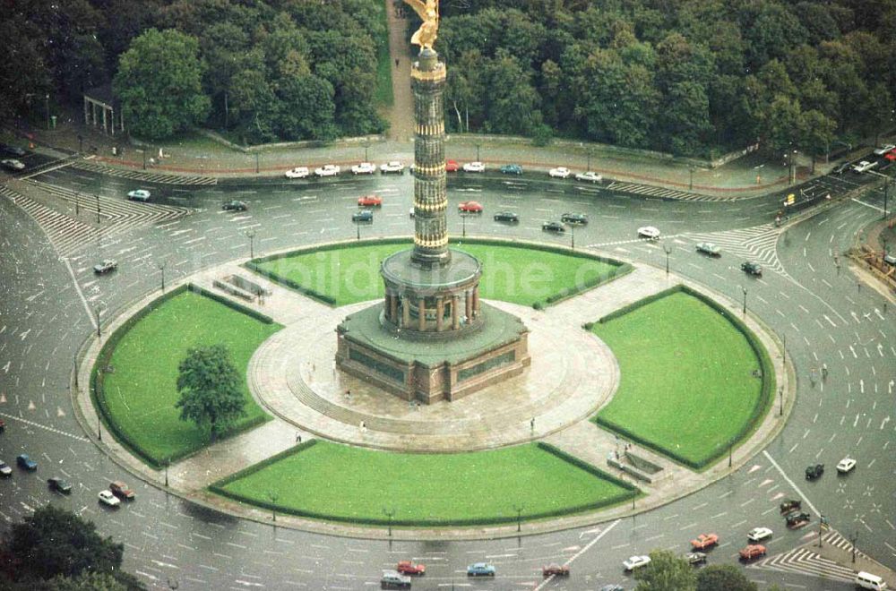 Berlin von oben - Siegessäule im Tiergarten