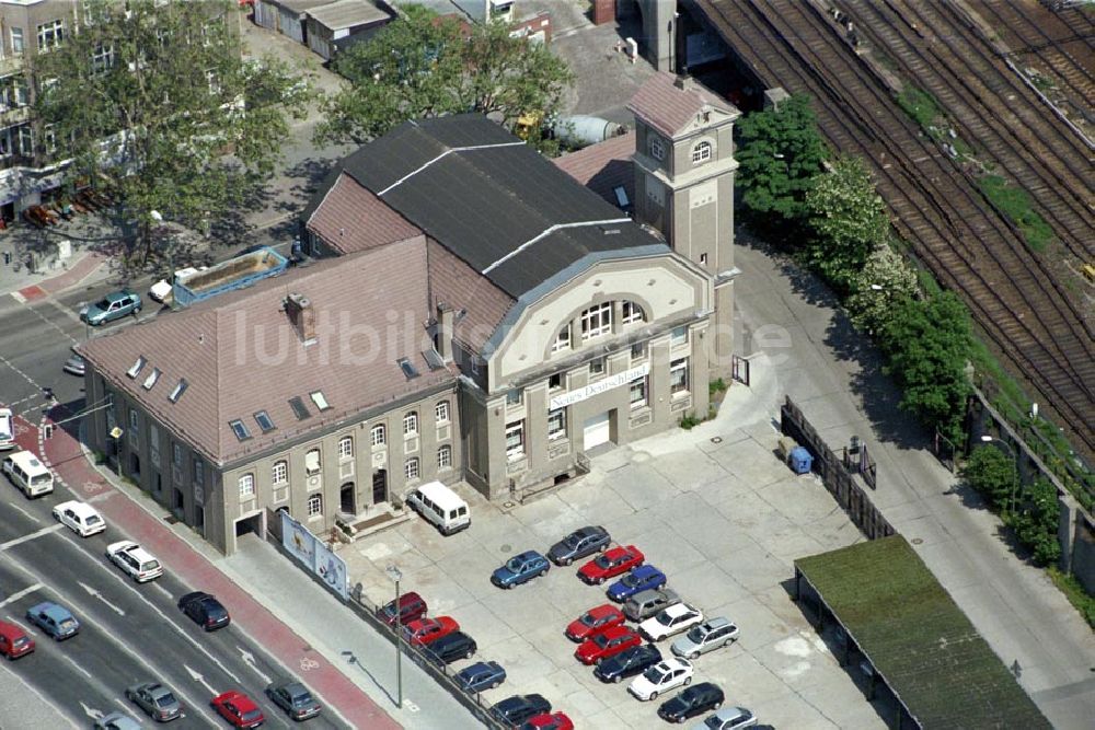 Berlin / Treptow aus der Vogelperspektive: Sitz der Redaktion Neues Deutschland Alt-Stralau 1-2 in Berlin Treptow 1995