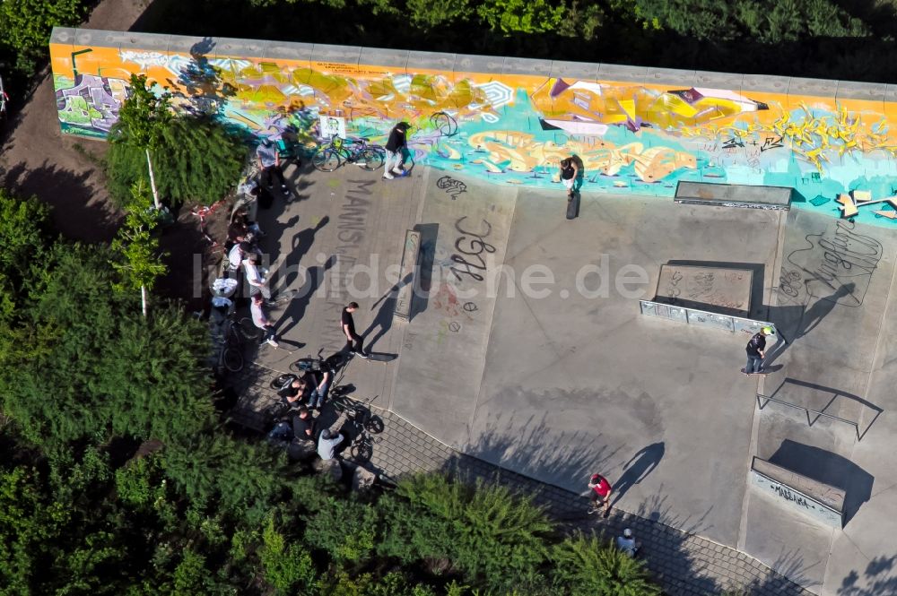 Luftaufnahme Erfurt - Skatepark und Skatebahn Skatepark Johannesfeld in Erfurt im Bundesland Thüringen, Deutschland