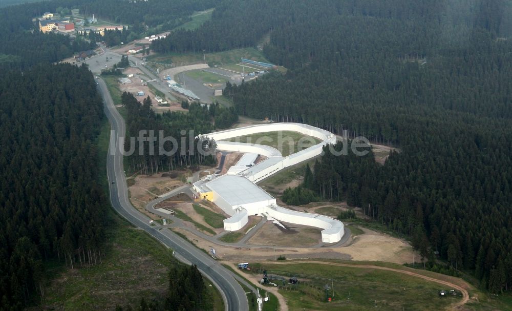 Luftbild Oberhof - Skibahn der Skihalle in Oberhof im Bundesland Thüringen