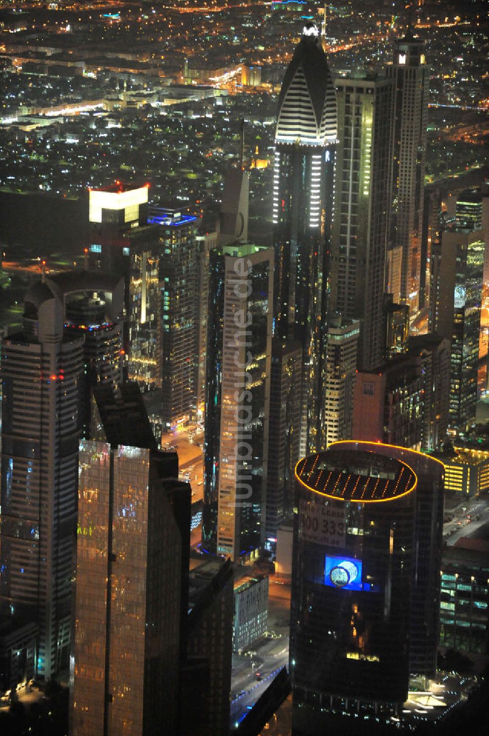 Luftbild DUBAI / DUBAYY - Skyline des Dubai an der Sheikh Zayed Road