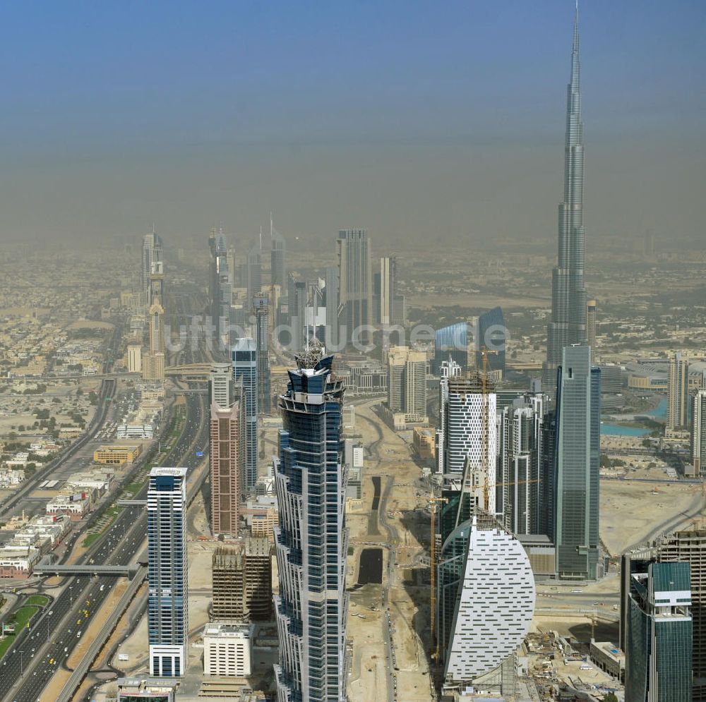 Luftaufnahme DUBAI / DUBAYY - Skyline der Hochhäuser an der Business Bay Creek Extension in Dubai