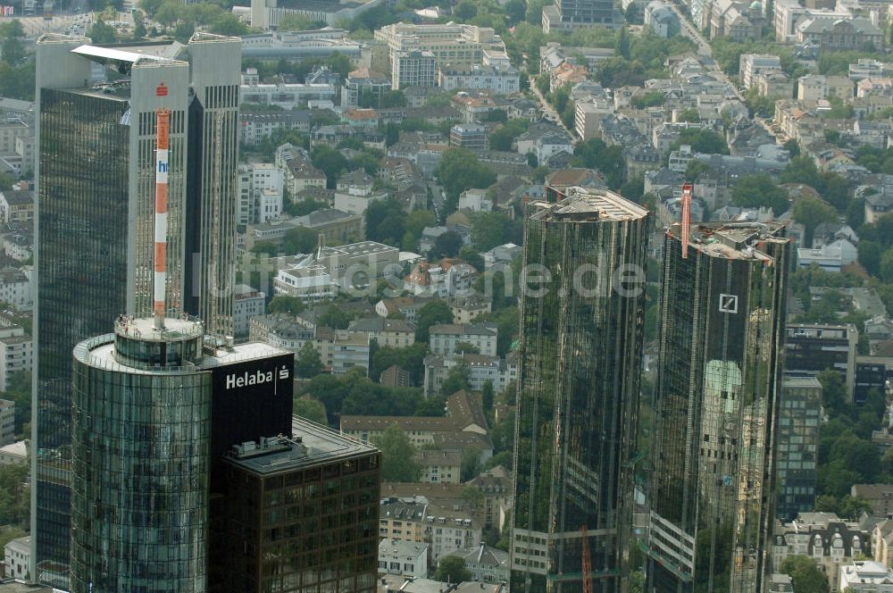 Frankfurt am Main von oben - Skyline am Stadtzentrum mit dem Frankfurter Bankenviertel in Frankfurt / Main