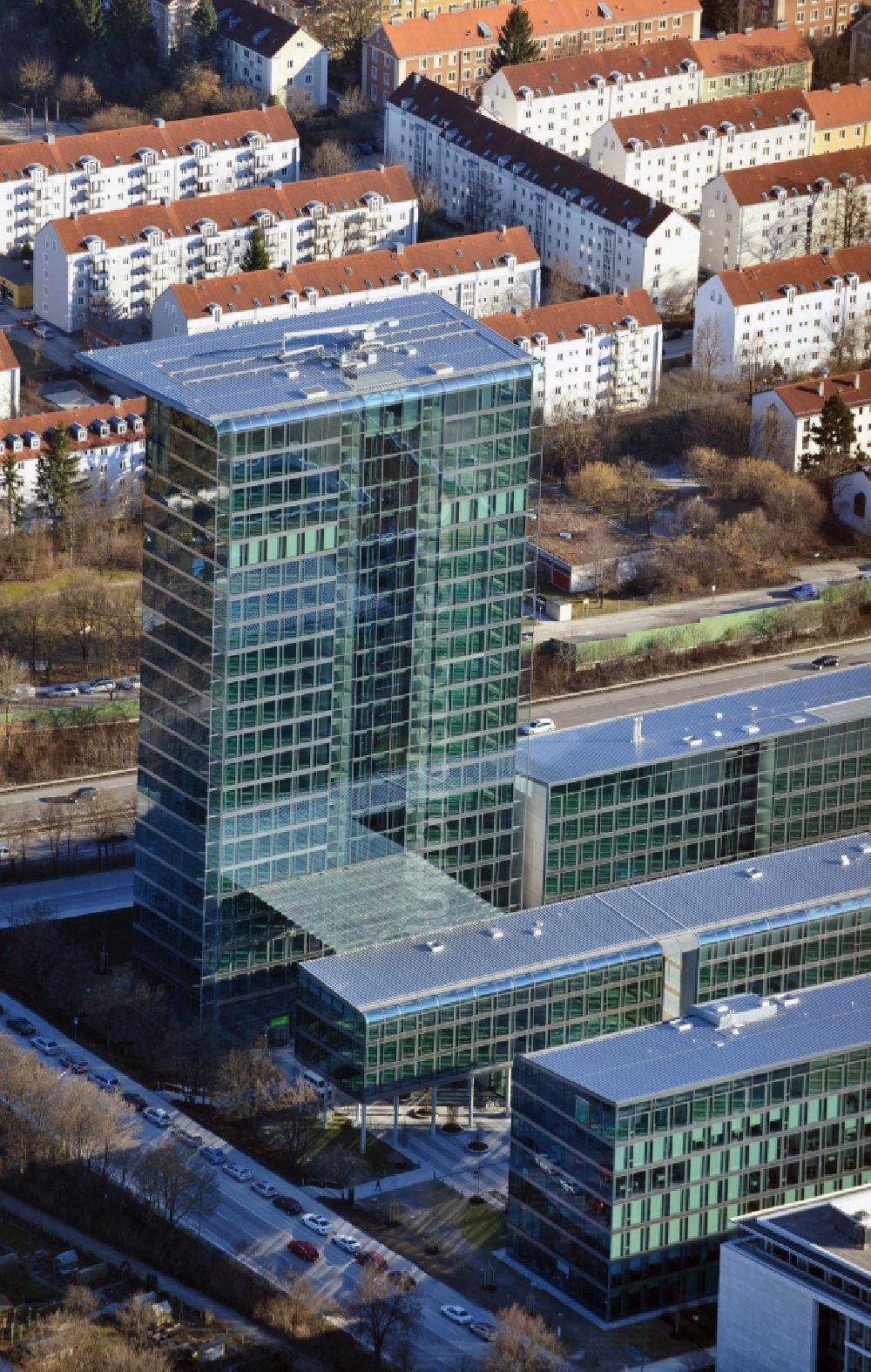 München von oben - Skyline Tower - Hochhaus der OSRAM GmbH in München im Bundesland Bayern, Deutschland