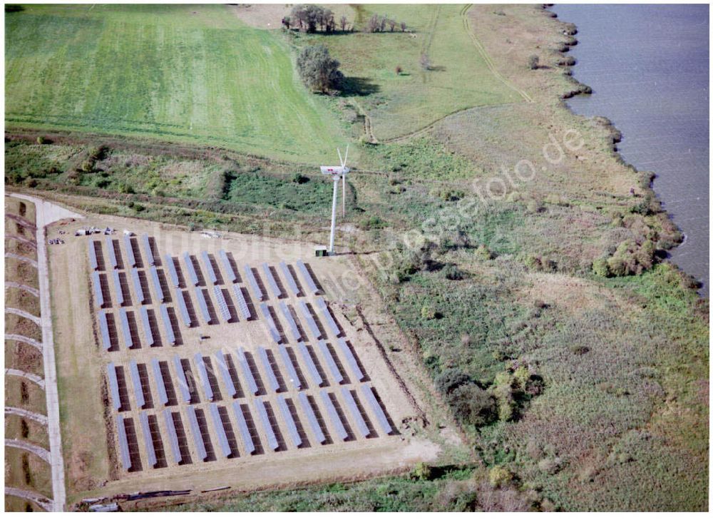 Luftbild Ribnitz-Damgarten / Mecklenburg Vorpommern - Solaranlage der Stadtwerke Ribnitz-Damgarten GmbH (03821) 8933-0 Körkwitzer Weg 9 18311 Ribnitz-Damgarten