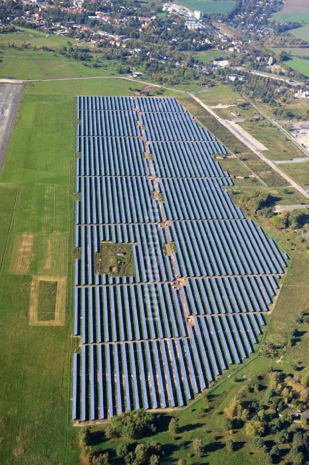 Werneuchen von oben - Solaranlagenfeld Werneuchen