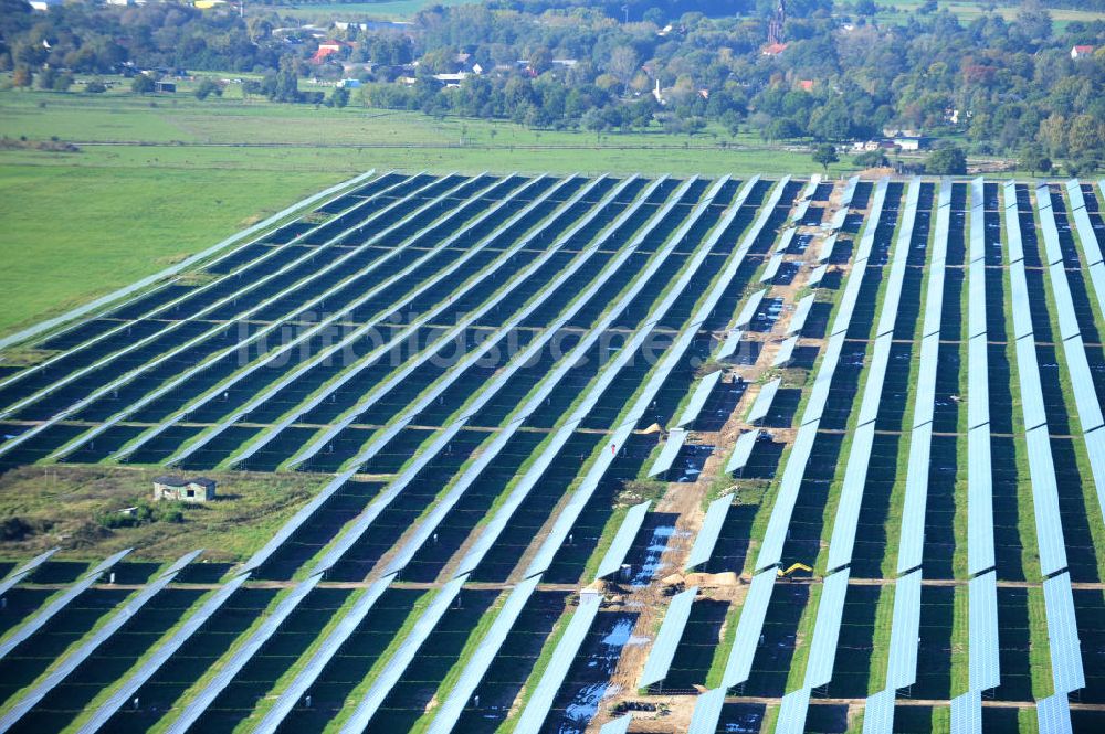 Werneuchen von oben - Solaranlagenfeld Werneuchen