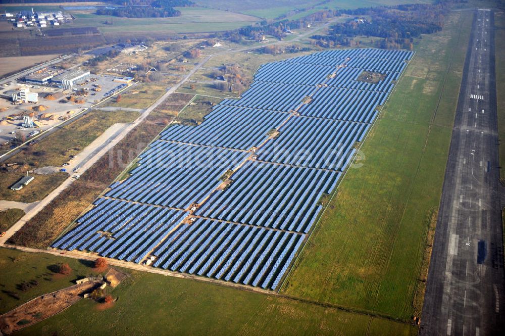 Werneuchen aus der Vogelperspektive: Solaranlagenfeld Werneuchen