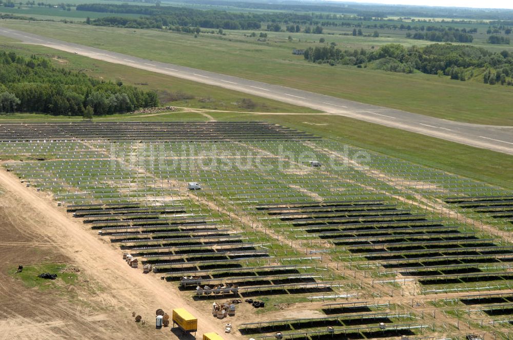 TUTOW von oben - Solarenergiepark am Flugplatz Tutow in Mecklenburg - Vorpommern