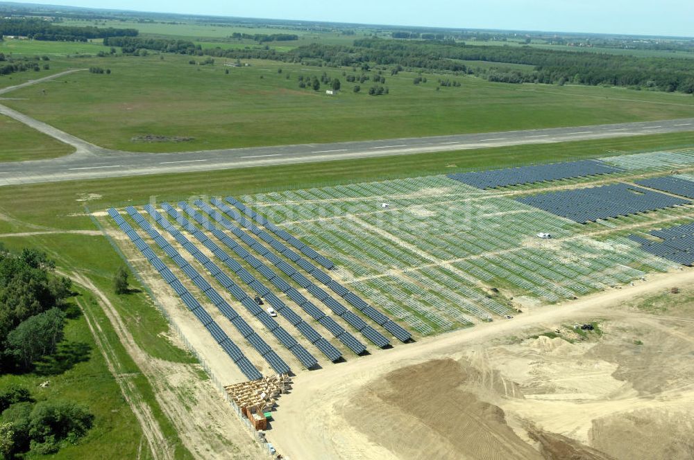 TUTOW von oben - Solarenergiepark am Flugplatz Tutow in Mecklenburg - Vorpommern