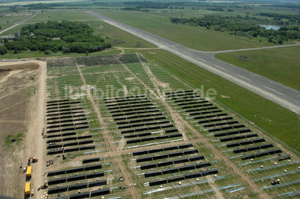 Luftbild TUTOW - Solarenergiepark am Flugplatz Tutow in Mecklenburg - Vorpommern