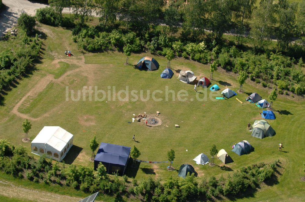 Luftbild Arnstein - Solarfeld Erlasee (auch Solarstrompark Gut Erlasee) bei Arnstein in Bayern