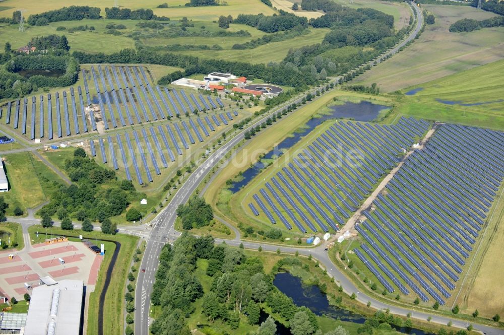 Boizenburg aus der Vogelperspektive: Solarfeld, Solarpark bzw. Photovoltaikanlage in Boizenburg/Elbe im Bundesland Mecklenburg-Vorpommern