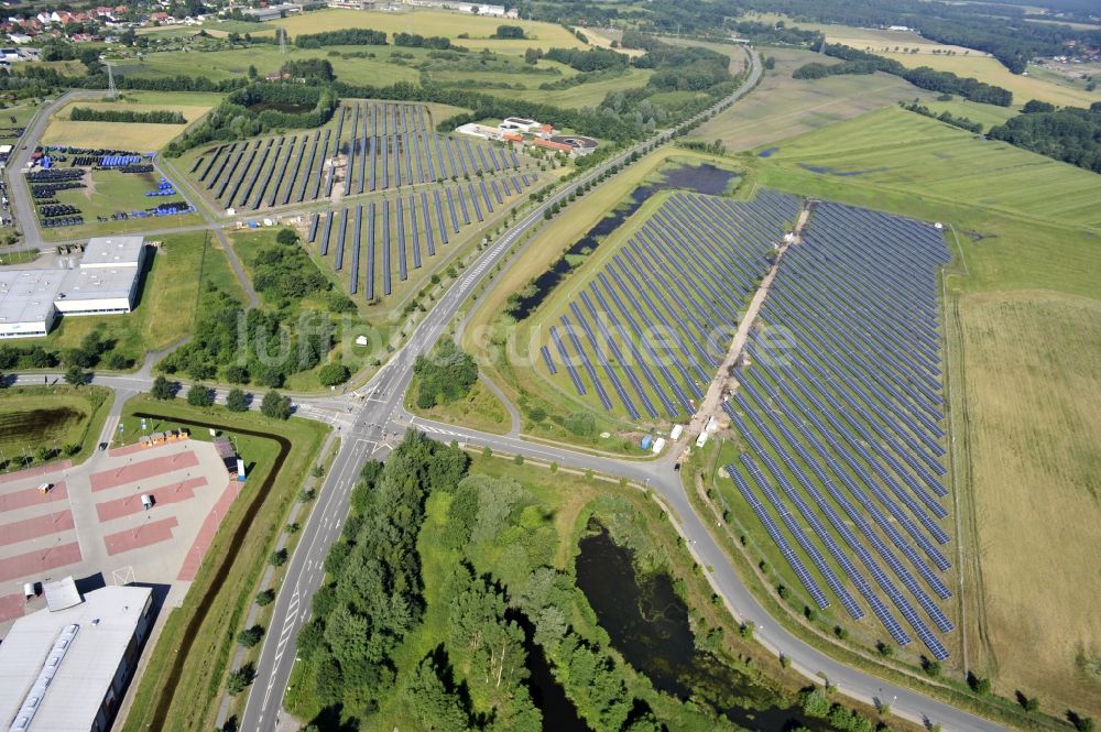 Boizenburg aus der Vogelperspektive: Solarfeld, Solarpark bzw. Photovoltaikanlage in Boizenburg/Elbe im Bundesland Mecklenburg-Vorpommern