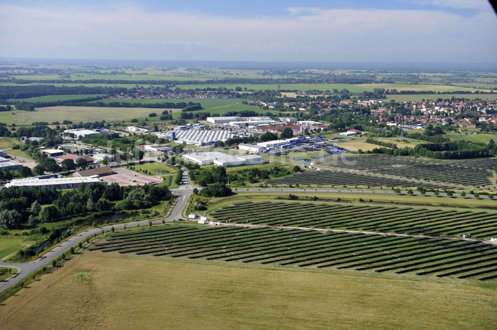 Boizenburg von oben - Solarfeld, Solarpark bzw. Photovoltaikanlage in Boizenburg/Elbe im Bundesland Mecklenburg-Vorpommern