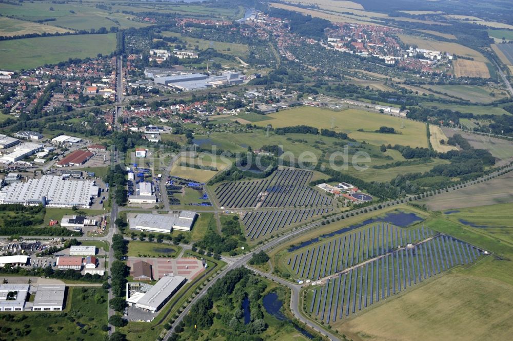 Luftbild Boizenburg - Solarfeld, Solarpark bzw. Photovoltaikanlage in Boizenburg/Elbe im Bundesland Mecklenburg-Vorpommern