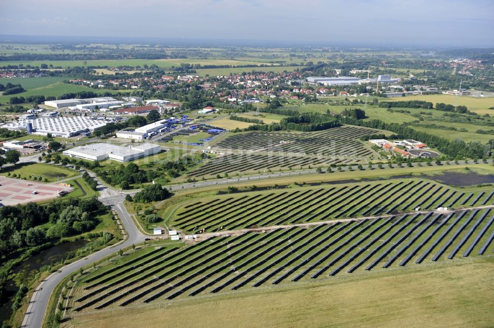 Boizenburg von oben - Solarfeld, Solarpark bzw. Photovoltaikanlage in Boizenburg/Elbe im Bundesland Mecklenburg-Vorpommern