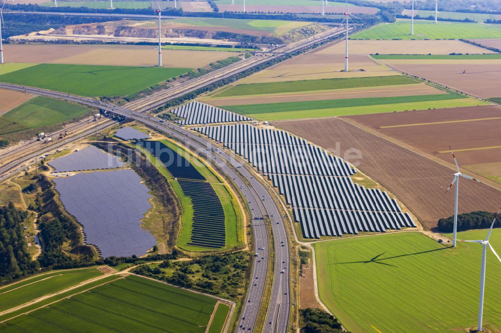 Luftbild Bedburg - Solarkraftwerk und Photovoltaik- Anlagen in Bedburg im Bundesland Nordrhein-Westfalen, Deutschland