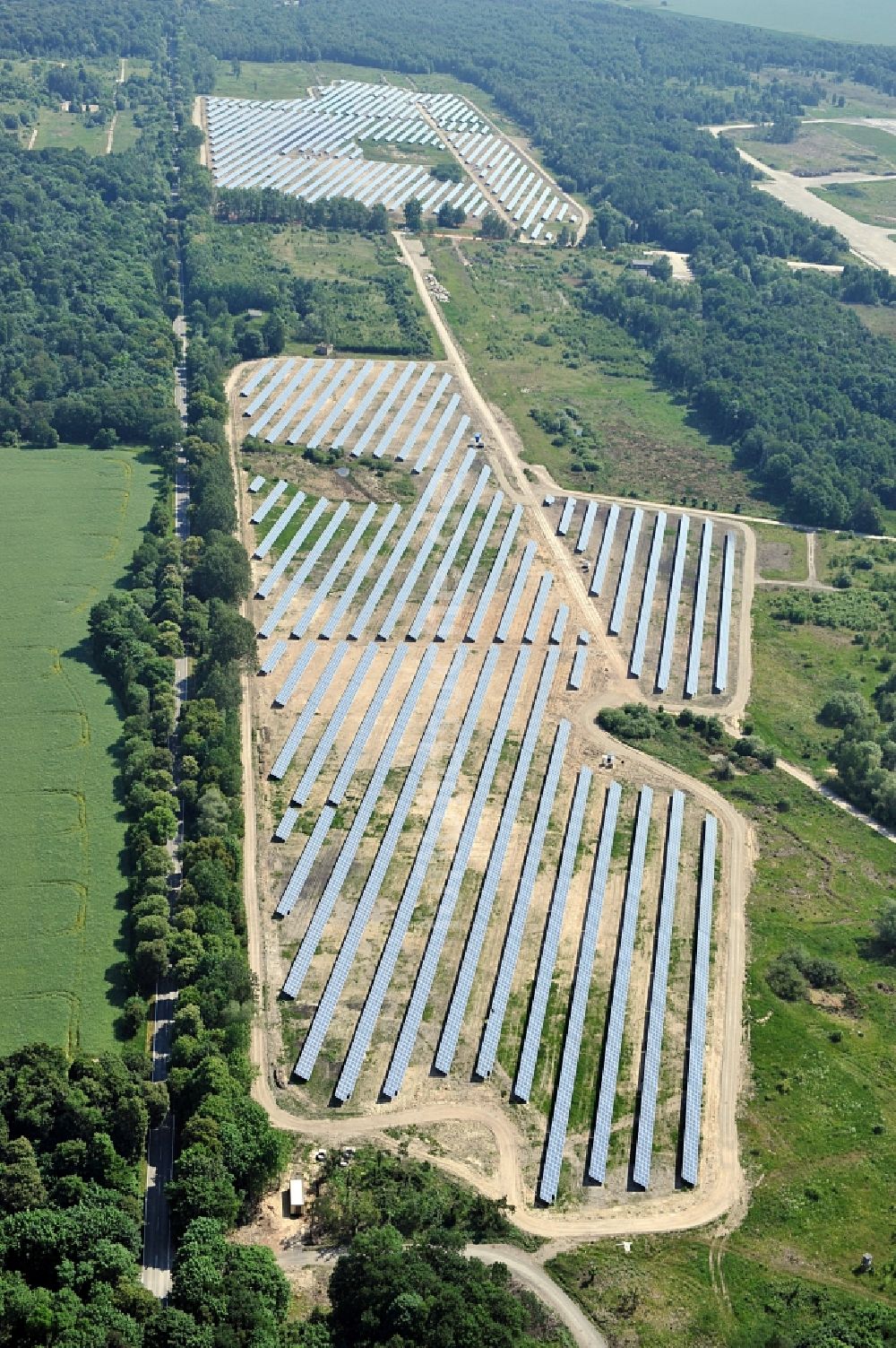 Allstedt von oben - Solarpark Allstedt in Sachsen-Anhalt