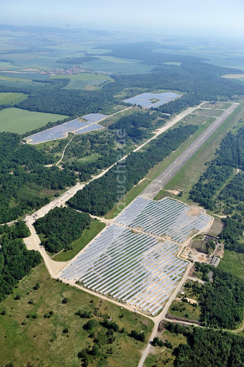 Allstedt von oben - Solarpark Allstedt in Sachsen-Anhalt