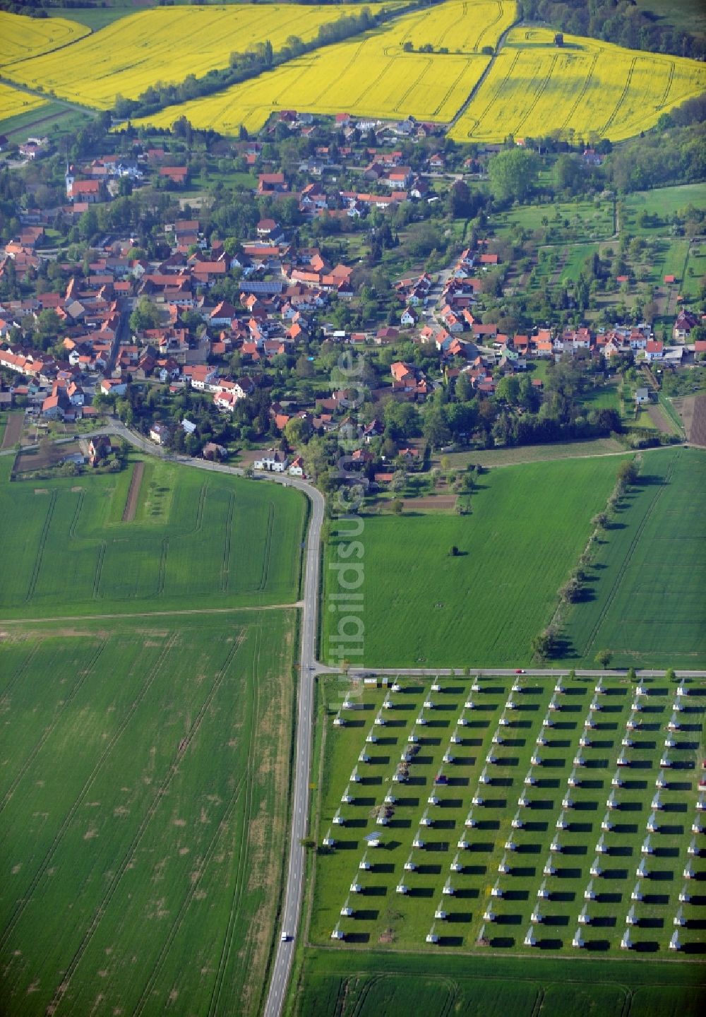 Ballstädt aus der Vogelperspektive: Solarpark bei Ballstädt im Bundesland Thüringen