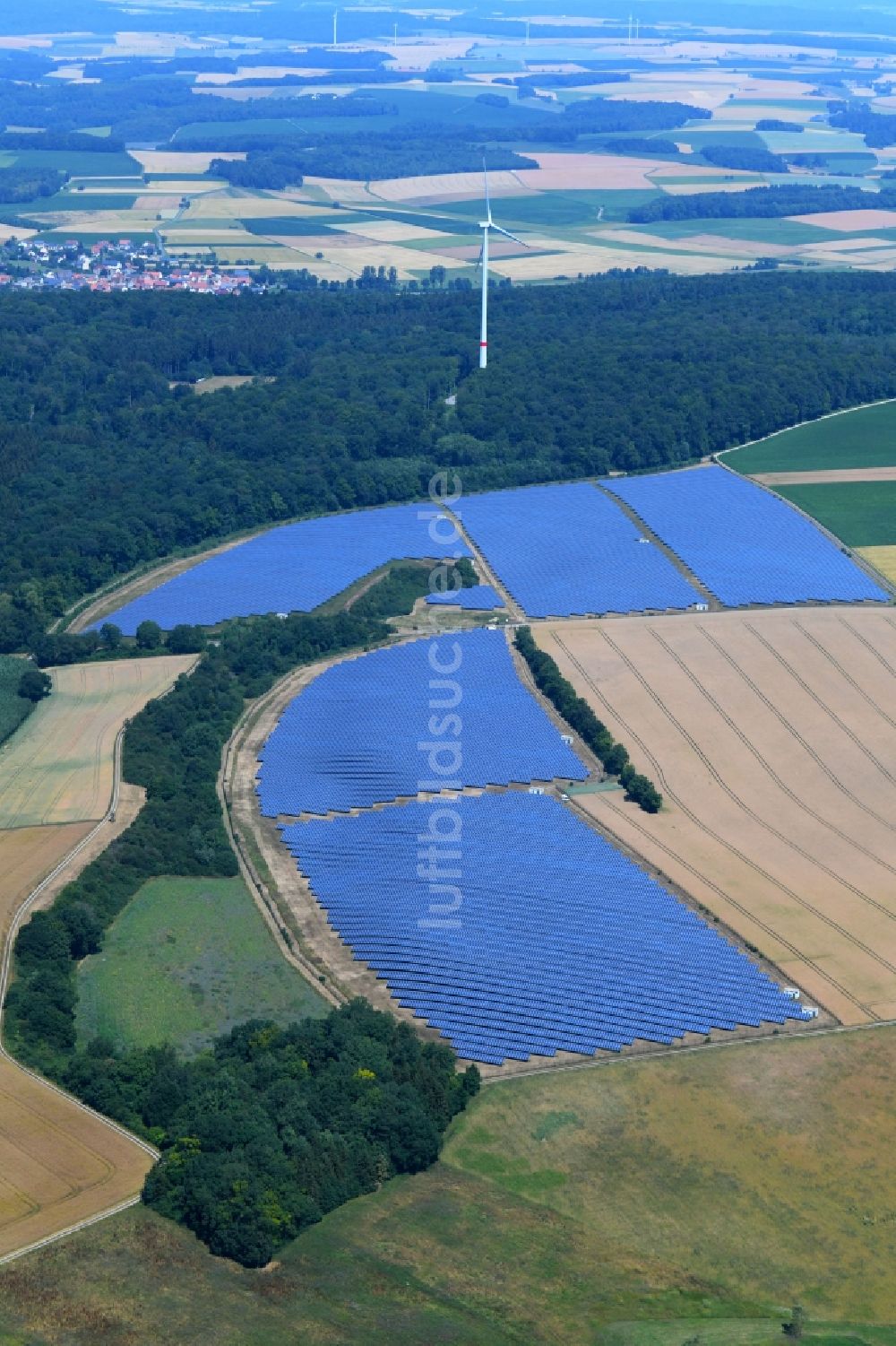 Luftaufnahme Berolzheim - Solarpark bzw. Solarkraftwerk in Berolzheim im Bundesland Baden-Württemberg, Deutschland