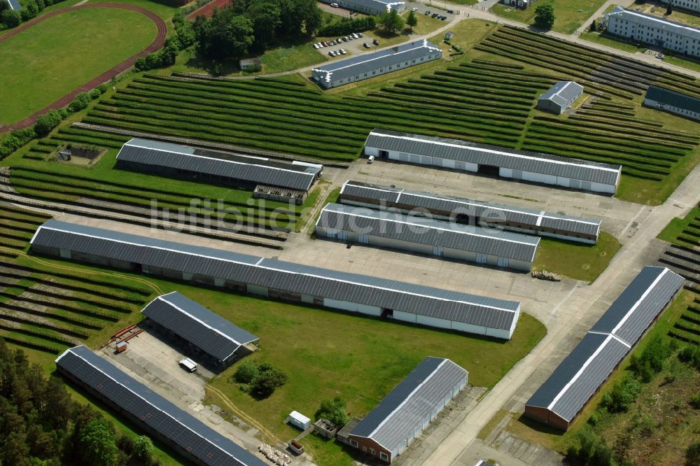 Schwerin von oben - Solarpark bzw. Solarkraftwerk auf den Dachbereichen des Blücher Technologie- und Gewerbepark GmbH Stern Buchholz in Schwerin im Bundesland Mecklenburg-Vorpommern, Deutschland