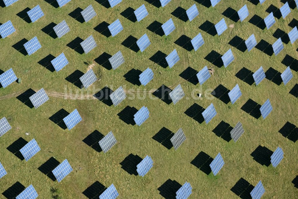 Luftaufnahme Grimma - Solarpark bzw. Solarkraftwerk der Kirchner Solar Group GmbH in Grimma im Bundesland Sachsen