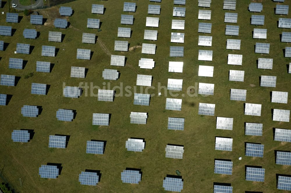 Grimma aus der Vogelperspektive: Solarpark bzw. Solarkraftwerk der Kirchner Solar Group GmbH in Grimma im Bundesland Sachsen