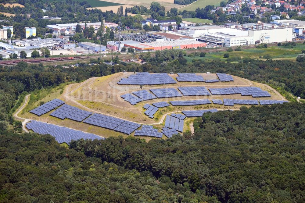 Luftbild Offenbach am Main - Solarpark bzw. Solarkraftwerk in Offenbach am Main im Bundesland Hessen, Deutschland