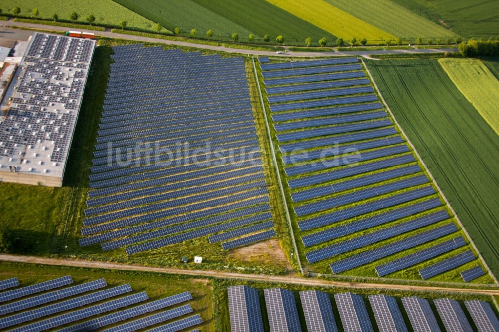 Luftaufnahme Marienmünster - Solarpark bzw. Solarkraftwerk im Ortsteil Bredenborn in Marienmünster im Bundesland Nordrhein-Westfalen