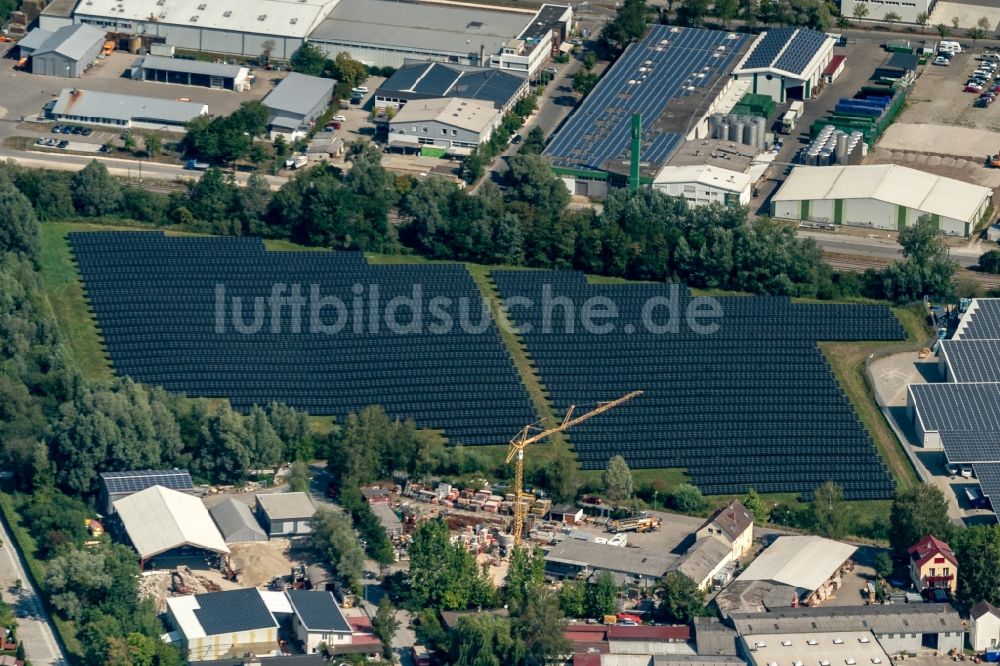 Luftaufnahme Radolfzell am Bodensee - Solarpark bzw. Solarkraftwerk in Radolfzell am Bodensee im Bundesland Baden-Württemberg, Deutschland