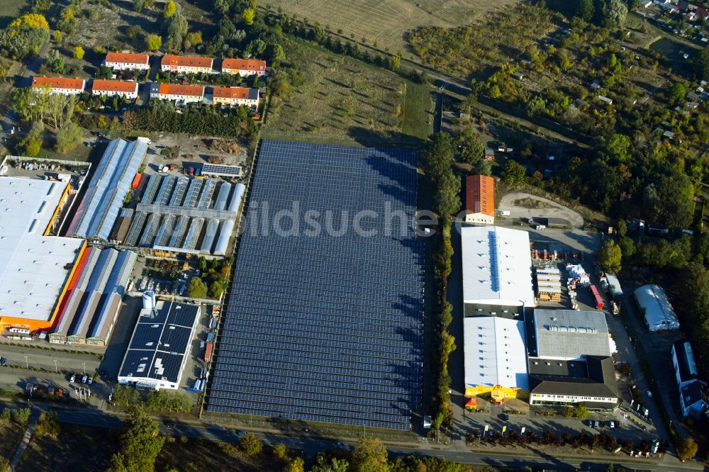 Luftaufnahme Wittenberge - Solarpark bzw. Solarkraftwerk an der Wahrenberger Straße in Wittenberge im Bundesland Brandenburg, Deutschland