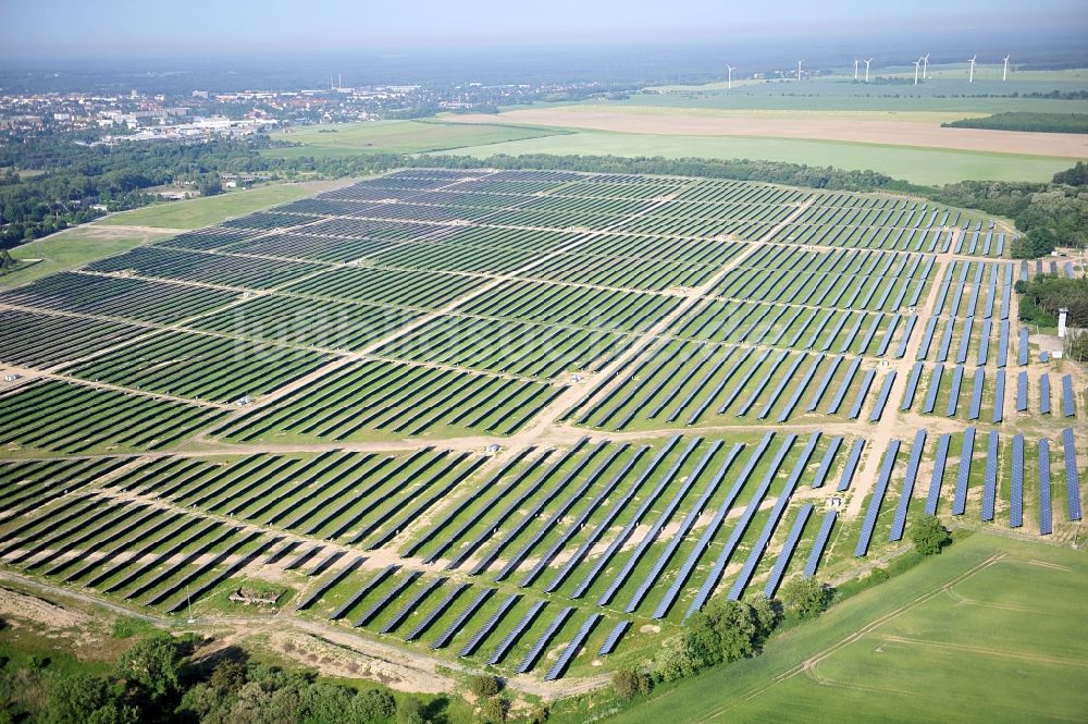 Luftaufnahme Fürstenwalde / Spree - Solarpark Fürstenwalde im Bundesland Brandenburg