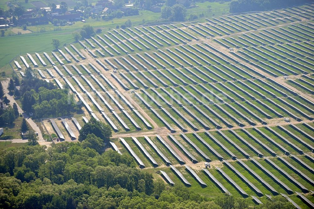 Luftaufnahme Fürstenwalde / Spree - Solarpark Fürstenwalde im Bundesland Brandenburg