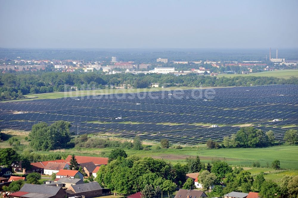 Fürstenwalde / Spree von oben - Solarpark Fürstenwalde im Bundesland Brandenburg