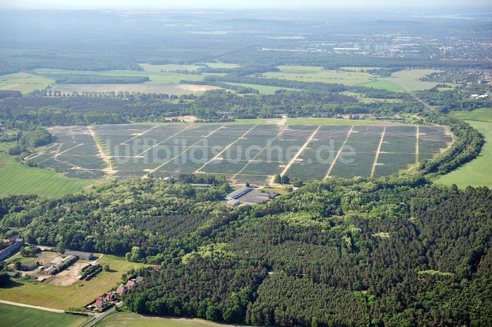 Fürstenwalde / Spree von oben - Solarpark Fürstenwalde im Bundesland Brandenburg