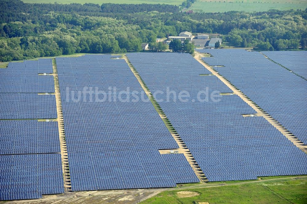 Fürstenwalde / Spree von oben - Solarpark Fürstenwalde im Bundesland Brandenburg