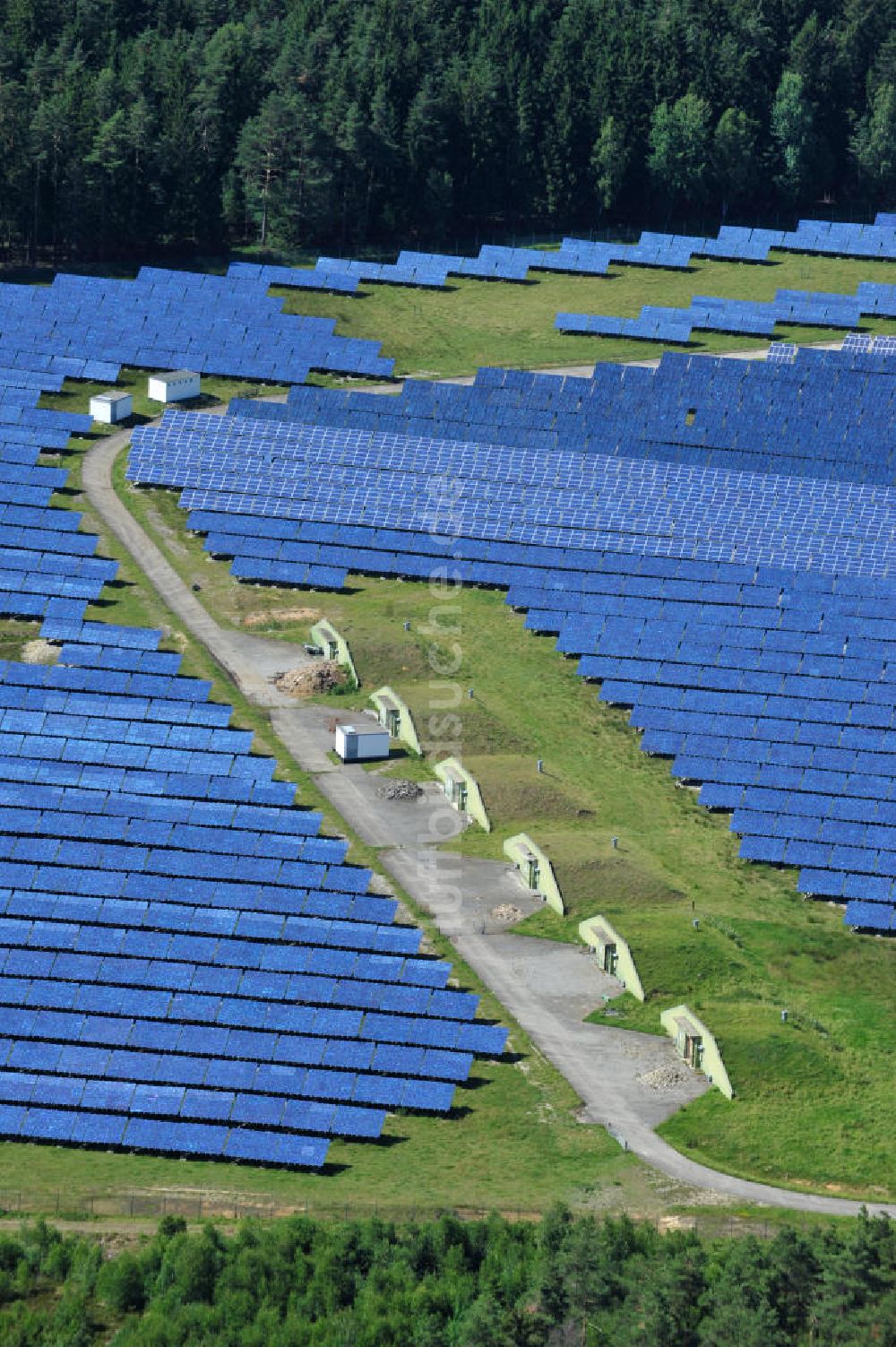 Hemau von oben - Solarpark Hemau in der Oberpfalz im Bundesland Bayern