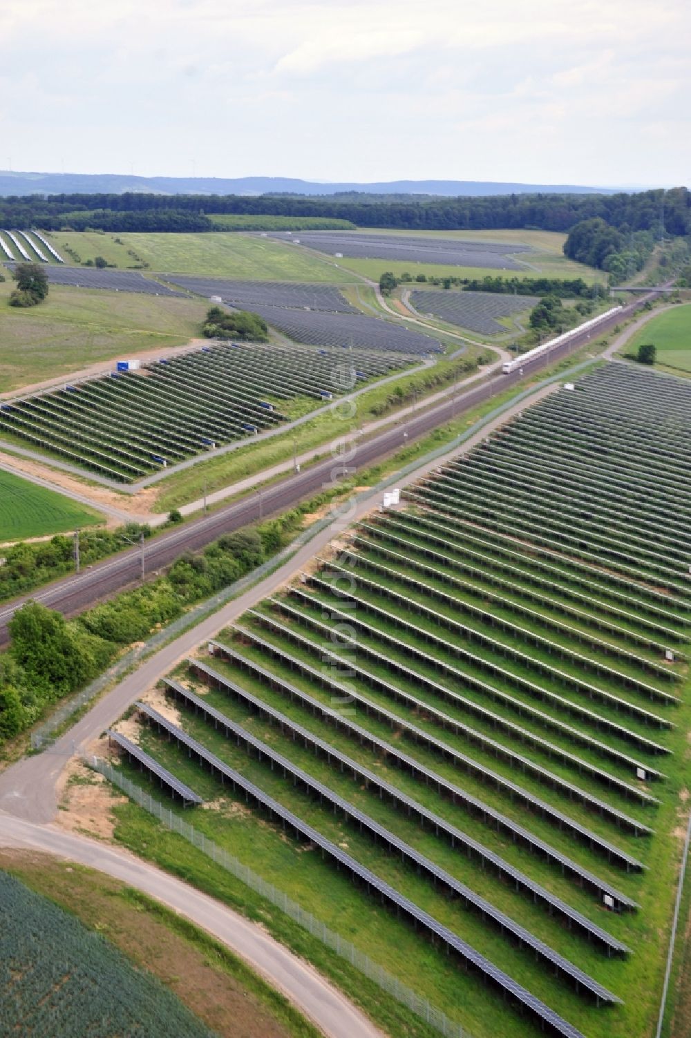 Luftaufnahme Laudenbach - Solarpark Laudenbach in Bayern