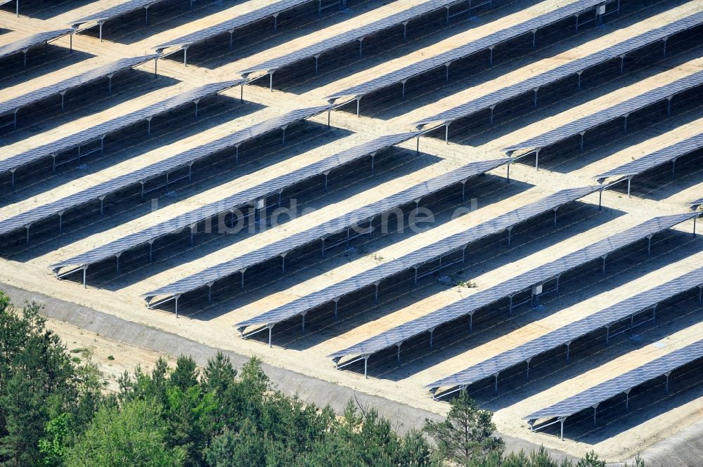 Lauta aus der Vogelperspektive: Solarpark Lauta in Sachsen