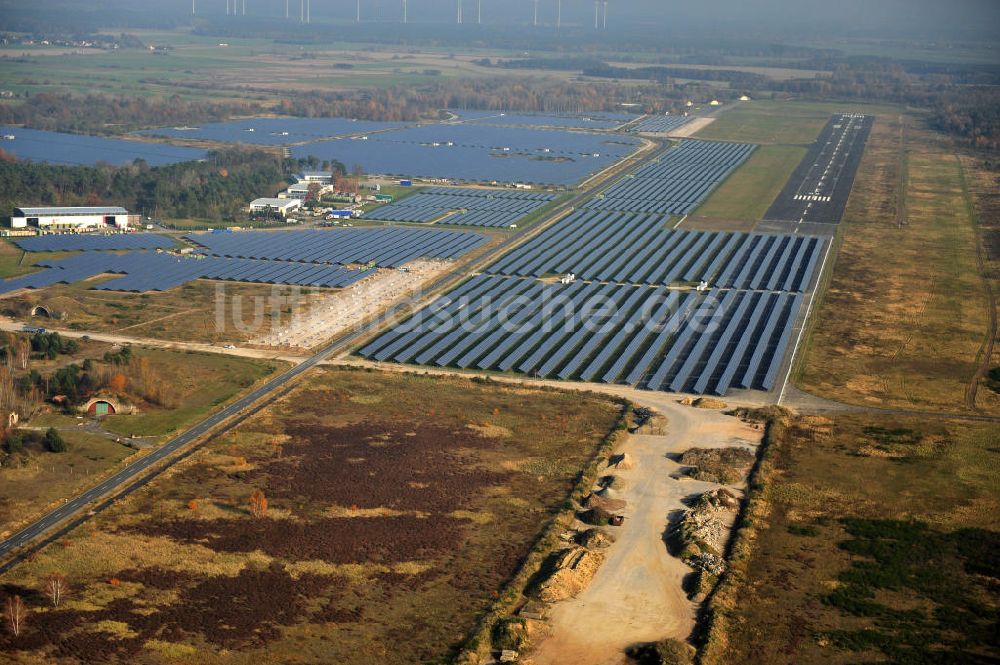 Luftbild Falkenberg / Lönnewitz - Solarpark Lönnewitz auf dem Flugplatz Falkenberg / Lönnewitz