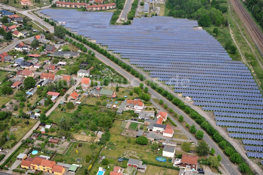 Luftbild Wittenberge - Solarpark / Solarkraftwerk an der Lüneburger Straße in Wittenberge