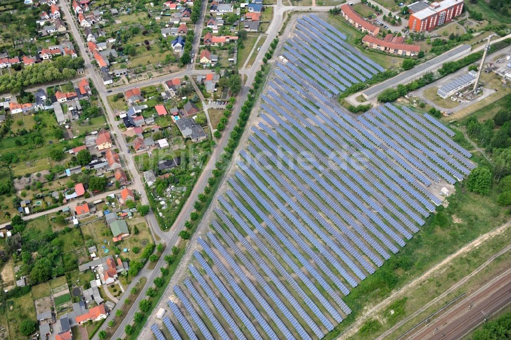 Luftbild Wittenberge - Solarpark / Solarkraftwerk an der Lüneburger Straße in Wittenberge