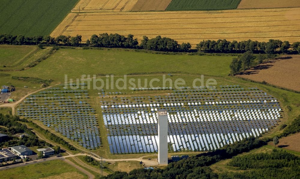 Luftaufnahme Jülich - Solarthermisches Versuchskraftwerk mit Solarturm bei Jülich im Bundesland Nordrhein-Westfalen