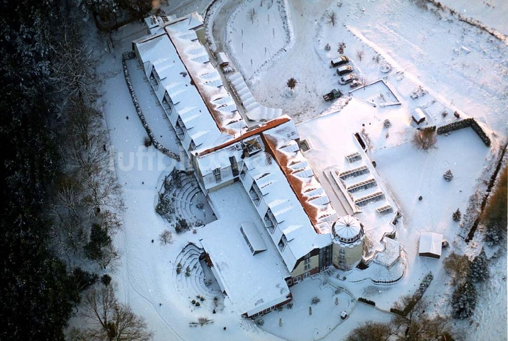 Sommerfeld / BRB aus der Vogelperspektive: Sommerfeld/Ringhotel am See in winterlicher Stimmung