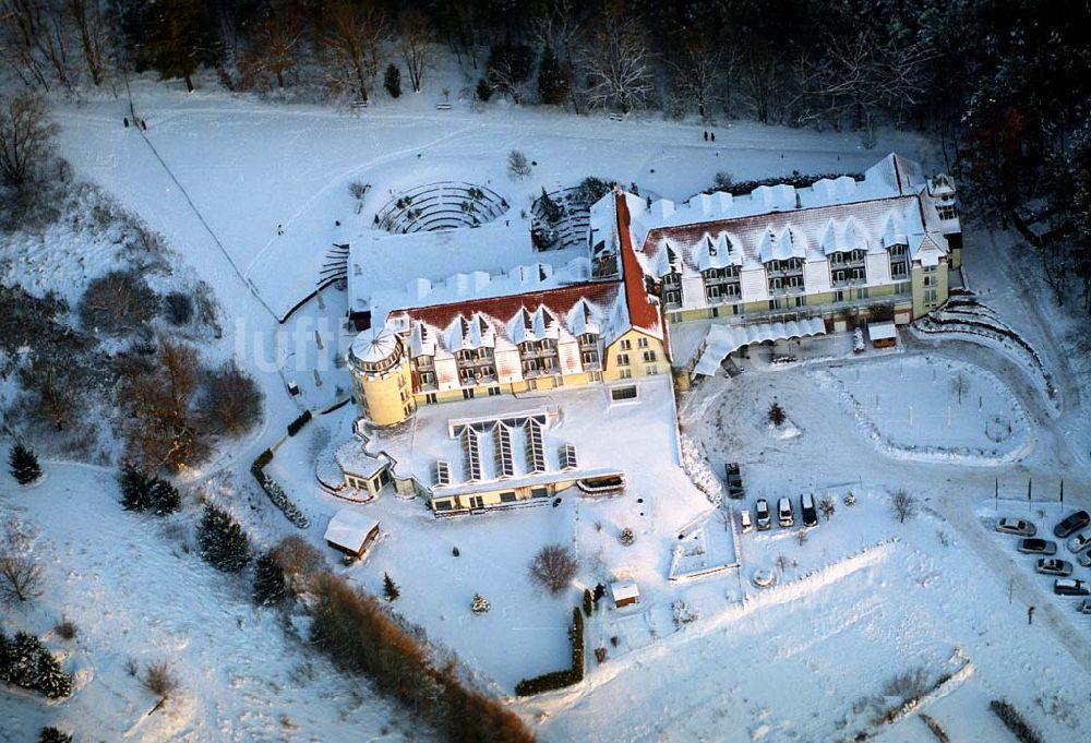 Sommerfeld / BRB von oben - Sommerfeld/Ringhotel am See in winterlicher Stimmung